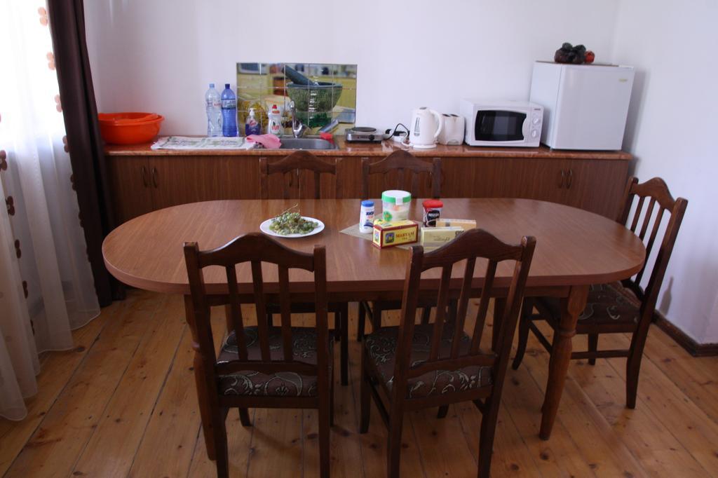 Gvirilas Sakhli Guest House Khashuri 외부 사진
